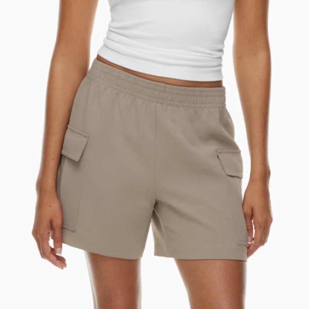NWT Wilfred Highlight Cargo Shorts